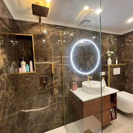 In Puerto Banus - And Luxury Lägenhet
