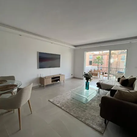In Puerto Banus - And Luxury Apartment